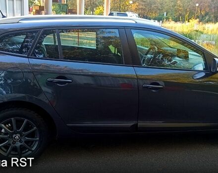 Сірий Рено Меган, об'ємом двигуна 1.6 л та пробігом 205 тис. км за 7100 $, фото 1 на Automoto.ua