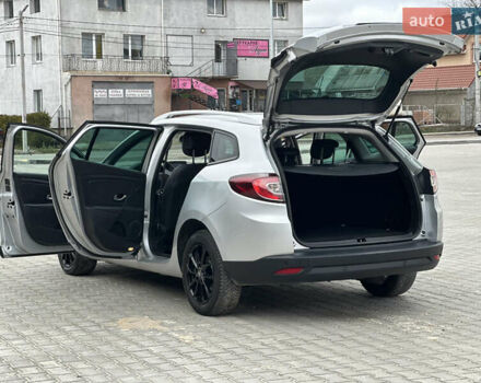 Серый Рено Меган, объемом двигателя 1.9 л и пробегом 143 тыс. км за 8450 $, фото 30 на Automoto.ua