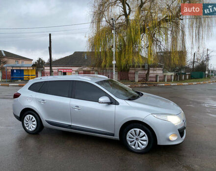 Серый Рено Меган, объемом двигателя 1.46 л и пробегом 300 тыс. км за 6300 $, фото 10 на Automoto.ua