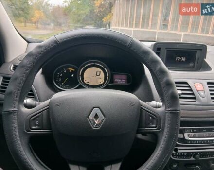 Сірий Рено Меган, об'ємом двигуна 1.46 л та пробігом 273 тис. км за 6500 $, фото 16 на Automoto.ua