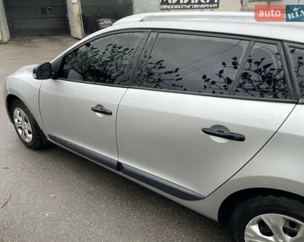 Рено Меган 2010 в Василькове на Automoto.ua Серый Рено Меган, объемом двигателя 1.46 л и пробегом 322 тыс. км за 6000 $, фото 10 на Automoto.ua