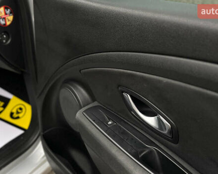 Серый Рено Меган, объемом двигателя 1.46 л и пробегом 260 тыс. км за 7200 $, фото 9 на Automoto.ua