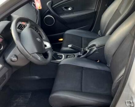 Серый Рено Меган, объемом двигателя 1.46 л и пробегом 223 тыс. км за 6800 $, фото 8 на Automoto.ua