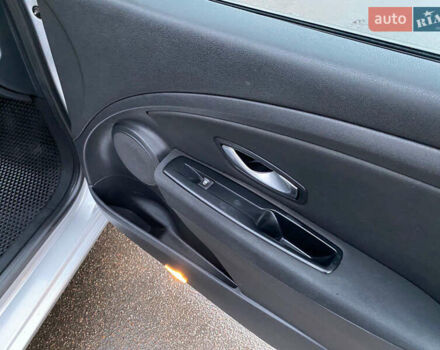 Серый Рено Меган, объемом двигателя 1.46 л и пробегом 300 тыс. км за 6300 $, фото 16 на Automoto.ua