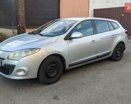 Рено Меган 2010 в Днепре (Днепропетровске) на Automoto.ua Серый Рено Меган, объемом двигателя 1.46 л и пробегом 274 тыс. км за 4999 $, фото 7 на Automoto.ua