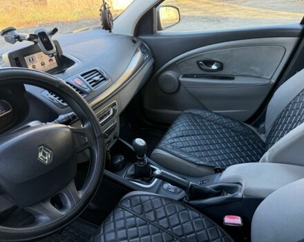 Сірий Рено Меган, об'ємом двигуна 1.5 л та пробігом 315 тис. км за 6500 $, фото 18 на Automoto.ua