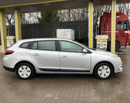 Серый Рено Меган, объемом двигателя 1.5 л и пробегом 260 тыс. км за 5600 $, фото 5 на Automoto.ua