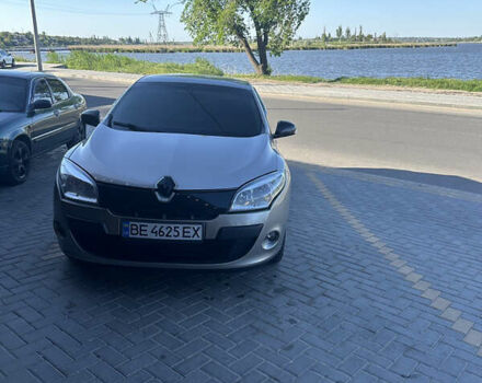 Серый Рено Меган, объемом двигателя 1.46 л и пробегом 290 тыс. км за 6800 $, фото 1 на Automoto.ua