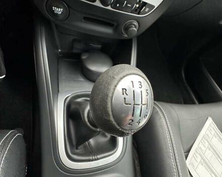 Серый Рено Меган, объемом двигателя 1.9 л и пробегом 143 тыс. км за 8450 $, фото 17 на Automoto.ua