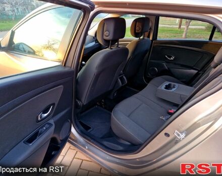 Серый Рено Меган, объемом двигателя 16 л и пробегом 250 тыс. км за 7700 $, фото 11 на Automoto.ua