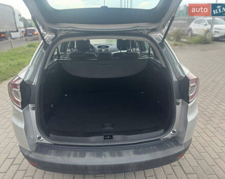 Серый Рено Меган, объемом двигателя 1.6 л и пробегом 250 тыс. км за 5950 $, фото 30 на Automoto.ua