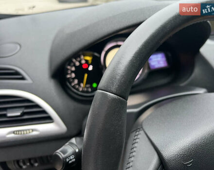 Серый Рено Меган, объемом двигателя 1.6 л и пробегом 182 тыс. км за 7800 $, фото 40 на Automoto.ua