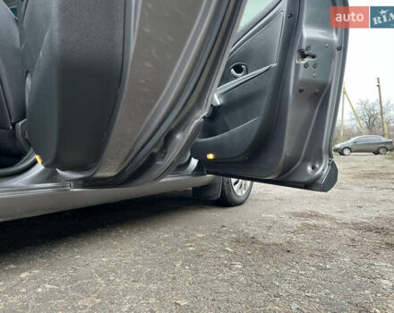 Сірий Рено Меган, об'ємом двигуна 1.46 л та пробігом 237 тис. км за 6550 $, фото 61 на Automoto.ua