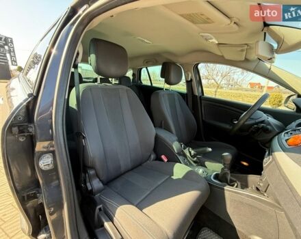 Серый Рено Меган, объемом двигателя 1.9 л и пробегом 237 тыс. км за 7800 $, фото 26 на Automoto.ua