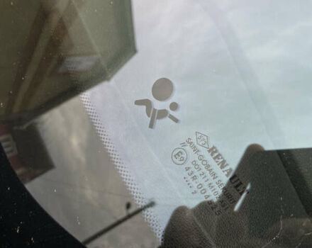 Сірий Рено Меган, об'ємом двигуна 1.46 л та пробігом 260 тис. км за 5600 $, фото 7 на Automoto.ua