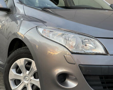 Серый Рено Меган, объемом двигателя 1.6 л и пробегом 107 тыс. км за 7800 $, фото 6 на Automoto.ua