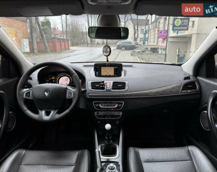 Сірий Рено Меган, об'ємом двигуна 1.5 л та пробігом 218 тис. км за 7200 $, фото 42 на Automoto.ua