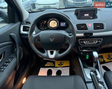 Серый Рено Меган, объемом двигателя 1.5 л и пробегом 234 тыс. км за 7500 $, фото 9 на Automoto.ua