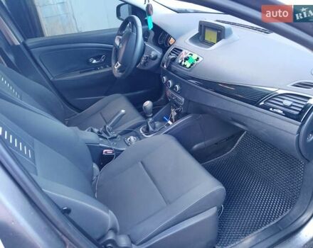 Сірий Рено Меган, об'ємом двигуна 1.46 л та пробігом 212 тис. км за 6600 $, фото 7 на Automoto.ua