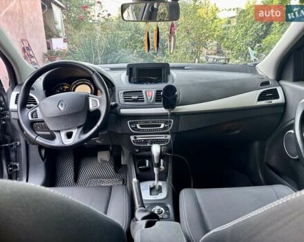 Сірий Рено Меган, об'ємом двигуна 1.46 л та пробігом 244 тис. км за 8500 $, фото 5 на Automoto.ua