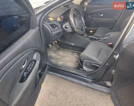 Серый Рено Меган, объемом двигателя 1.5 л и пробегом 250 тыс. км за 6750 $, фото 5 на Automoto.ua