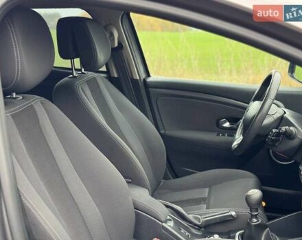 Сірий Рено Меган, об'ємом двигуна 1.46 л та пробігом 270 тис. км за 7800 $, фото 22 на Automoto.ua