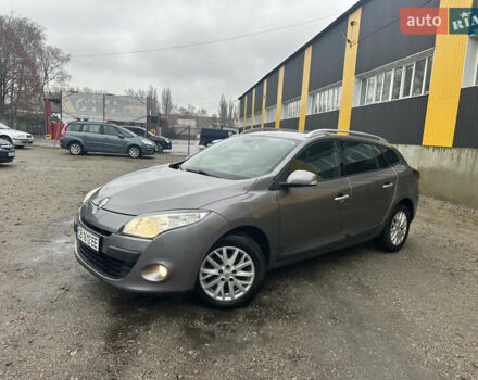 Сірий Рено Меган, об'ємом двигуна 1.87 л та пробігом 200 тис. км за 7700 $, фото 4 на Automoto.ua