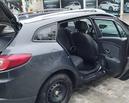 Сірий Рено Меган, об'ємом двигуна 1.46 л та пробігом 221 тис. км за 7300 $, фото 3 на Automoto.ua