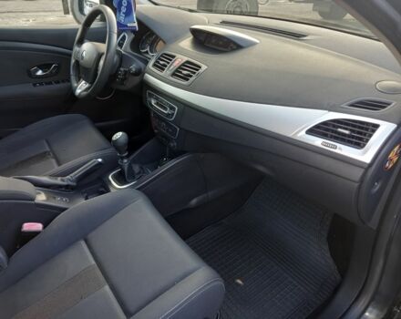 Сірий Рено Меган, об'ємом двигуна 1.6 л та пробігом 216 тис. км за 7500 $, фото 5 на Automoto.ua