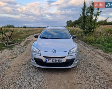 Серый Рено Меган, объемом двигателя 1.46 л и пробегом 132 тыс. км за 6850 $, фото 2 на Automoto.ua