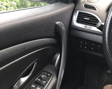 Рено Меган 2011 в Любаре на Automoto.ua Серый Рено Меган, объемом двигателя 1.46 л и пробегом 308 тыс. км за 6800 $, фото 39 на Automoto.ua