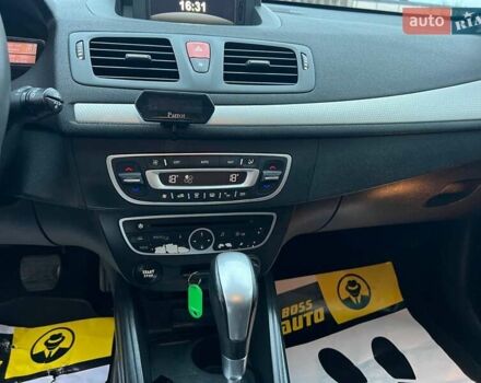 Серый Рено Меган, объемом двигателя 1.5 л и пробегом 234 тыс. км за 7500 $, фото 13 на Automoto.ua