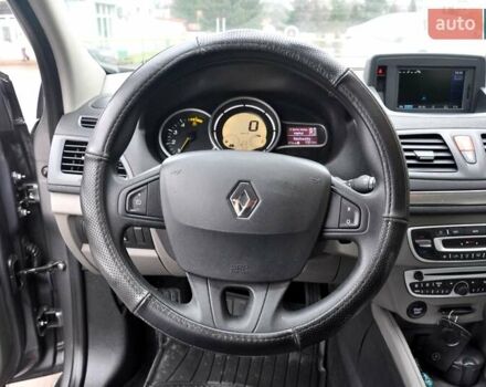 Сірий Рено Меган, об'ємом двигуна 1.5 л та пробігом 250 тис. км за 6500 $, фото 34 на Automoto.ua