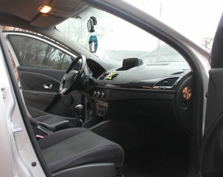 Сірий Рено Меган, об'ємом двигуна 1.5 л та пробігом 270 тис. км за 7200 $, фото 15 на Automoto.ua