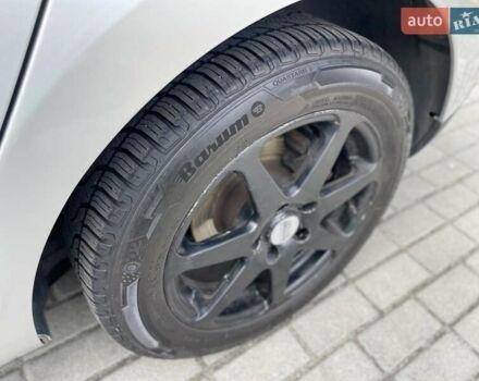 Рено Меган 2011 в Днепре (Днепропетровске) на Automoto.ua Серый Рено Меган, объемом двигателя 1.5 л и пробегом 235 тыс. км за 5999 $, фото 10 на Automoto.ua
