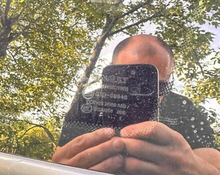 Рено Меган 2011 в Косове на Automoto.ua Серый Рено Меган, объемом двигателя 1.46 л и пробегом 254 тыс. км за 6999 $, фото 42 на Automoto.ua