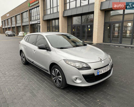 Сірий Рено Меган, об'ємом двигуна 1.46 л та пробігом 239 тис. км за 6600 $, фото 1 на Automoto.ua