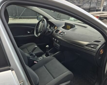 Серый Рено Меган, объемом двигателя 1.5 л и пробегом 220 тыс. км за 6650 $, фото 5 на Automoto.ua