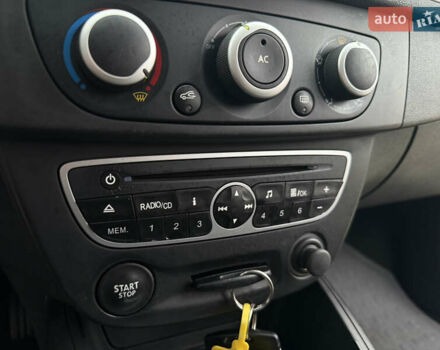 Сірий Рено Меган, об'ємом двигуна 1.6 л та пробігом 182 тис. км за 6699 $, фото 41 на Automoto.ua