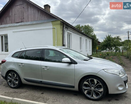 Серый Рено Меган, объемом двигателя 2 л и пробегом 208 тыс. км за 8700 $, фото 17 на Automoto.ua
