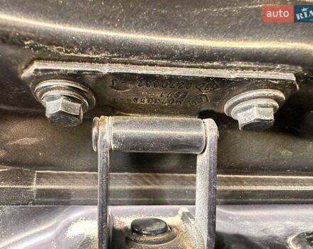 Рено Меган 2011 в Косове на Automoto.ua Серый Рено Меган, объемом двигателя 1.46 л и пробегом 254 тыс. км за 6999 $, фото 50 на Automoto.ua