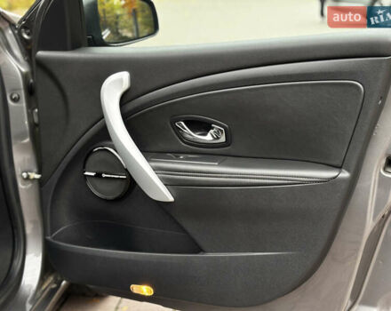 Серый Рено Меган, объемом двигателя 1.5 л и пробегом 146 тыс. км за 8890 $, фото 29 на Automoto.ua