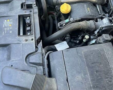 Рено Меган 2011 в Косове на Automoto.ua Серый Рено Меган, объемом двигателя 1.46 л и пробегом 254 тыс. км за 6999 $, фото 5 на Automoto.ua