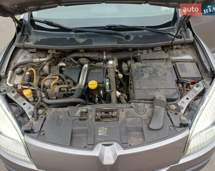 Серый Рено Меган, объемом двигателя 1.5 л и пробегом 285 тыс. км за 7000 $, фото 31 на Automoto.ua