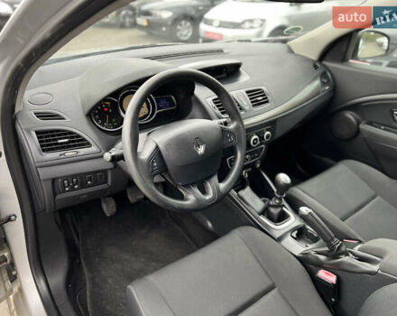 Серый Рено Меган, объемом двигателя 1.6 л и пробегом 150 тыс. км за 7500 $, фото 7 на Automoto.ua