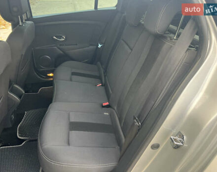 Серый Рено Меган, объемом двигателя 1.46 л и пробегом 274 тыс. км за 6300 $, фото 48 на Automoto.ua