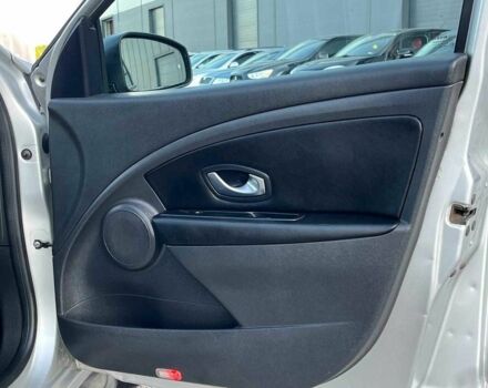 Серый Рено Меган, объемом двигателя 1.9 л и пробегом 265 тыс. км за 5440 $, фото 11 на Automoto.ua