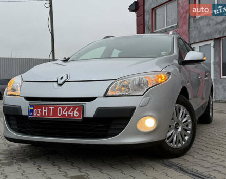 Сірий Рено Меган, об'ємом двигуна 1.6 л та пробігом 182 тис. км за 6699 $, фото 1 на Automoto.ua