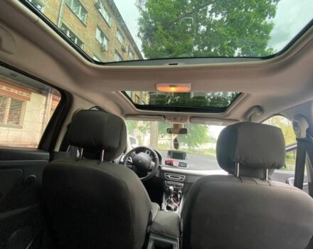 Сірий Рено Меган, об'ємом двигуна 1.5 л та пробігом 330 тис. км за 6900 $, фото 4 на Automoto.ua
