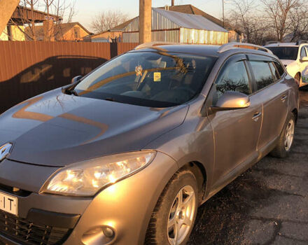 Серый Рено Меган, объемом двигателя 1.5 л и пробегом 420 тыс. км за 5900 $, фото 1 на Automoto.ua